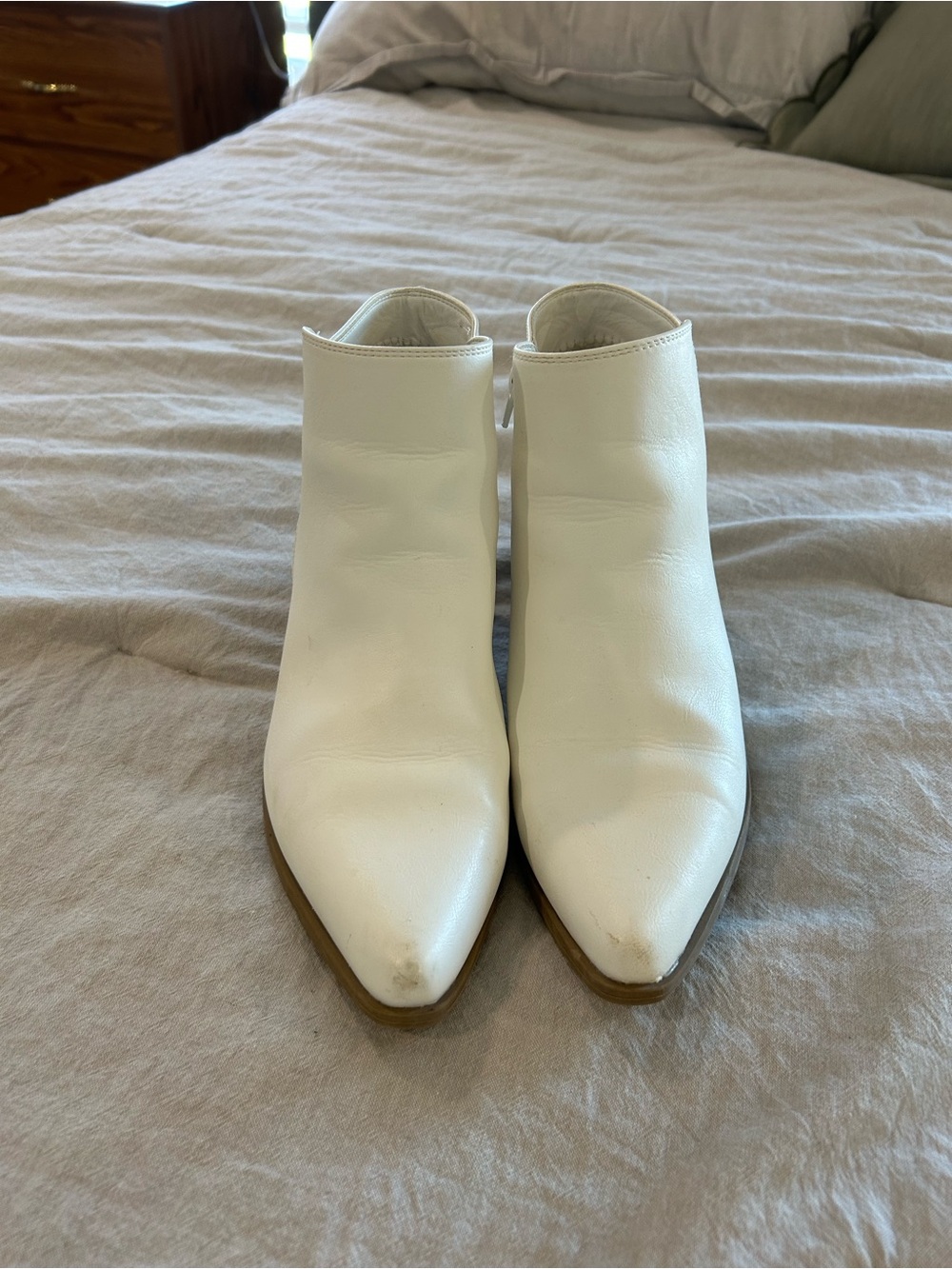Women's White Pointed Toe Ankle Boots